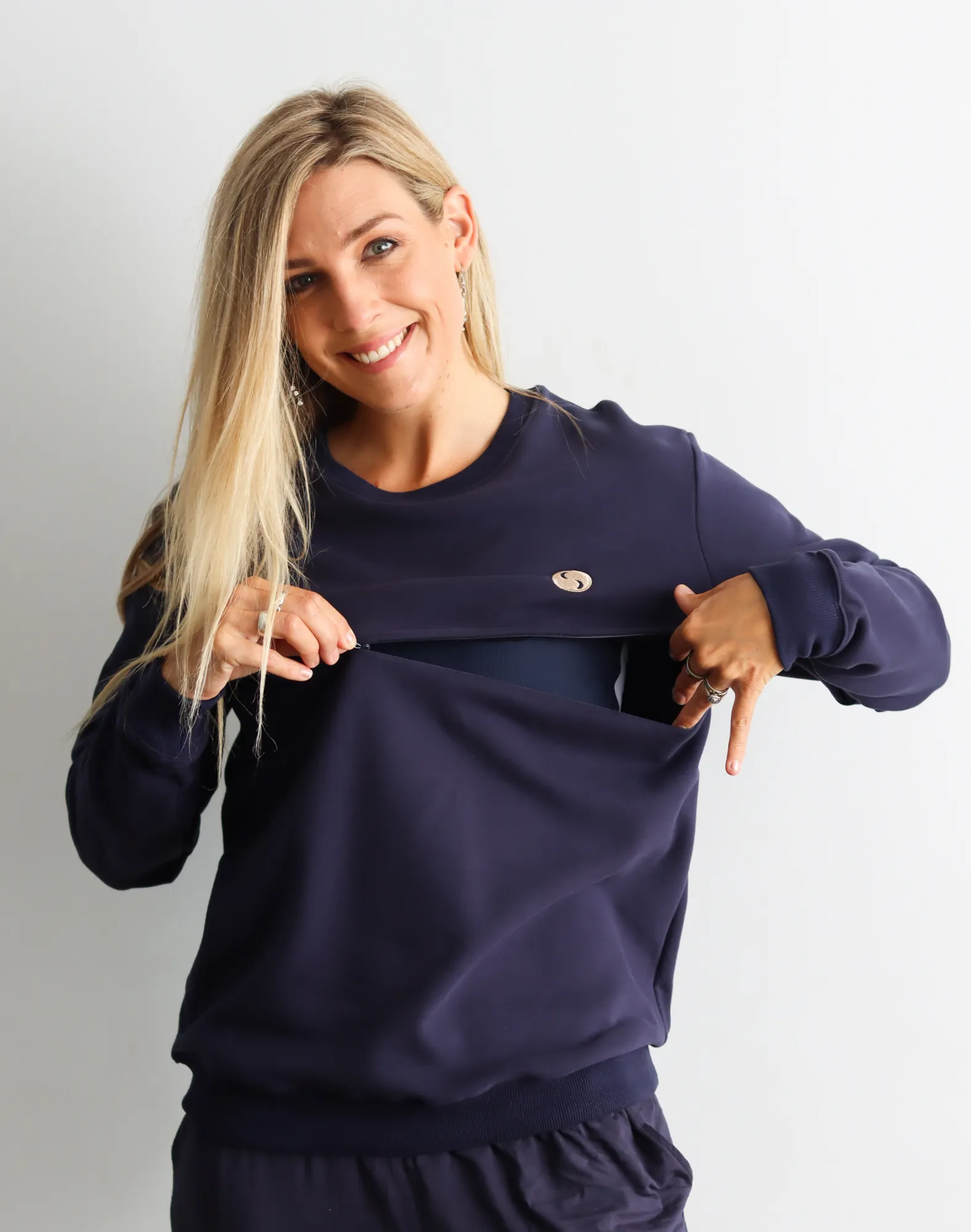 ** CLEARANCE ** Breastfeeding Sweatshirt - Jackson Crew Navy