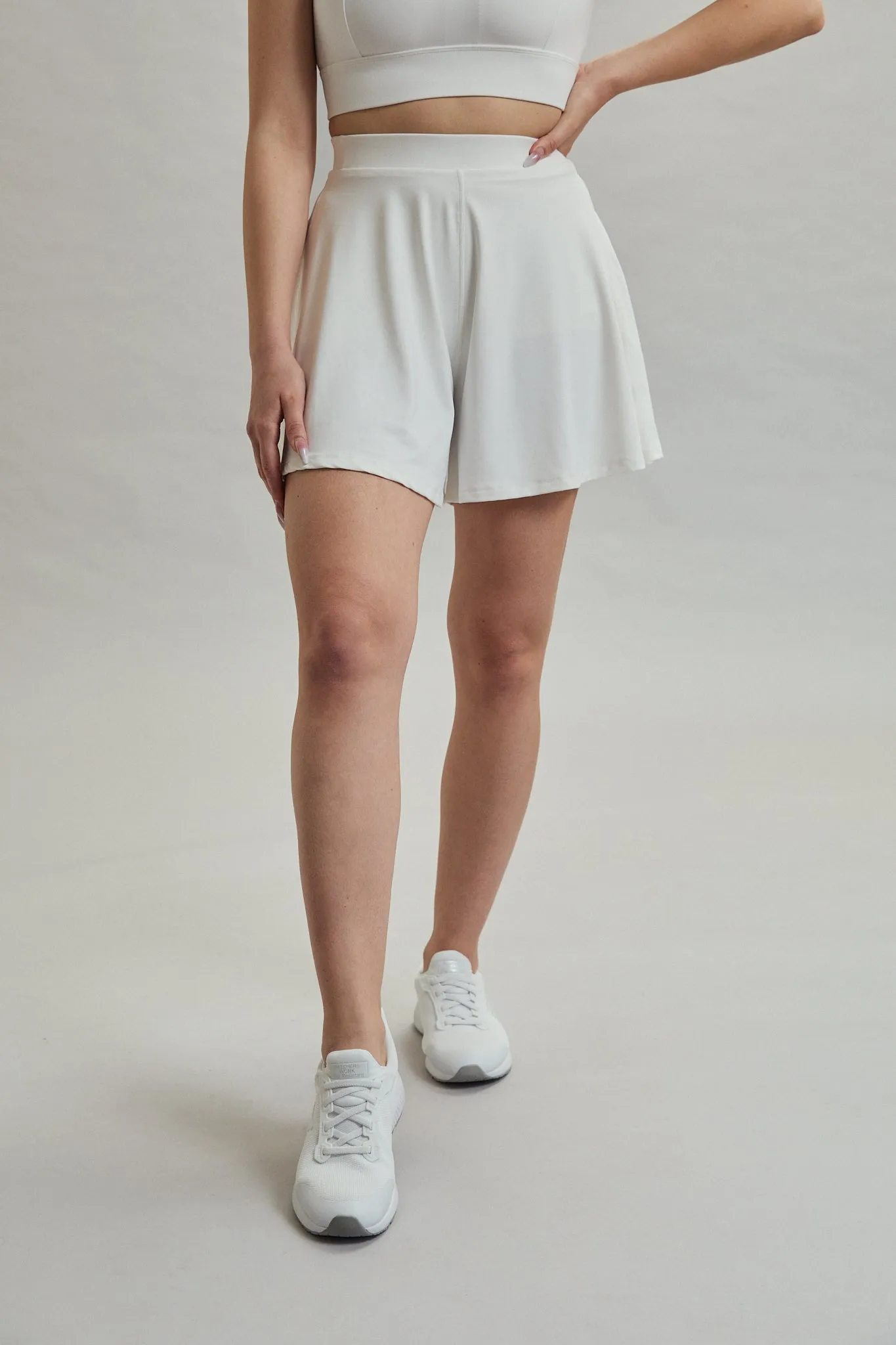 DONNA SHORTS WHITE