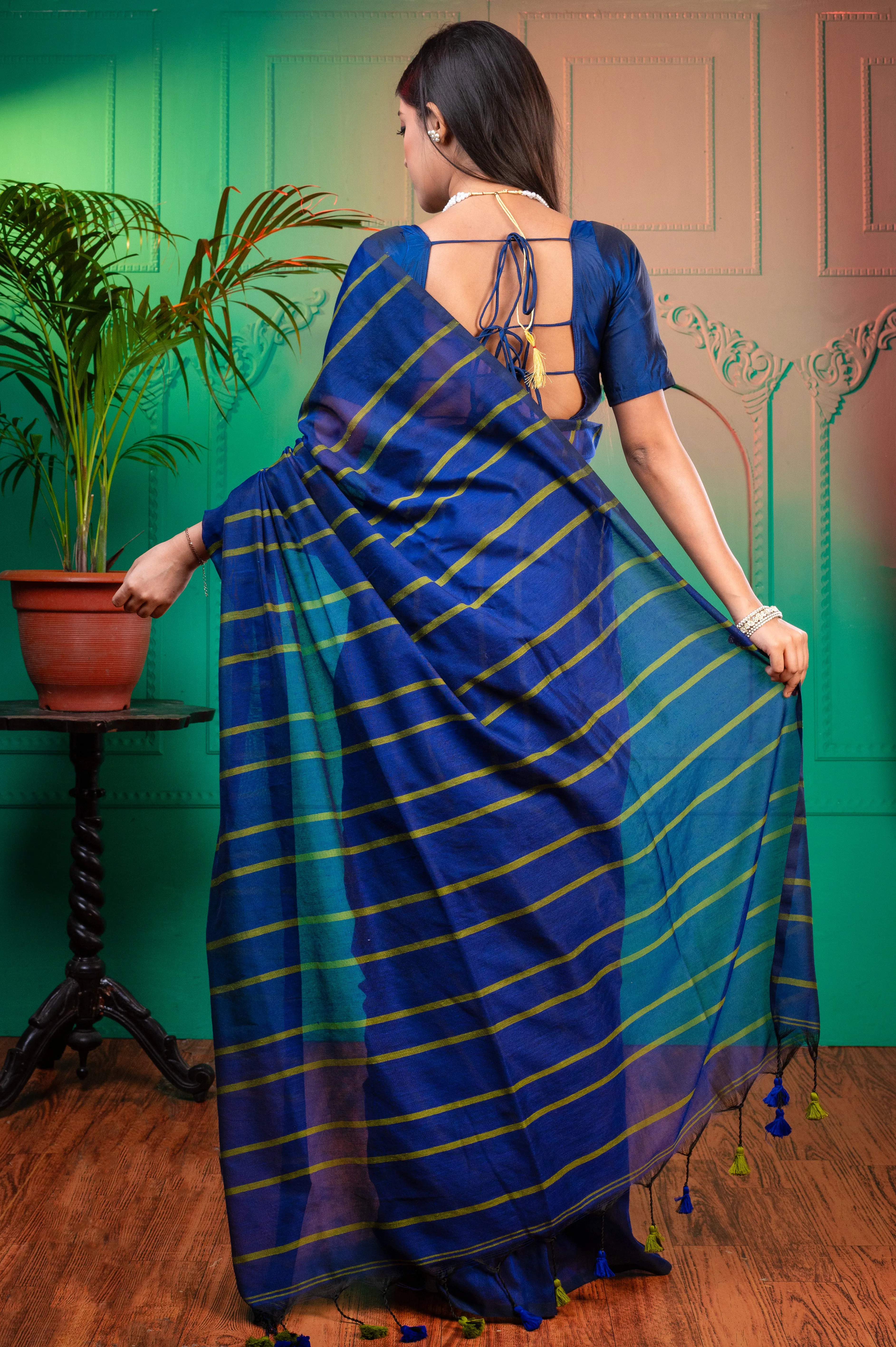 Women Ink Blue Handloom Linen Saree With Green Stripe